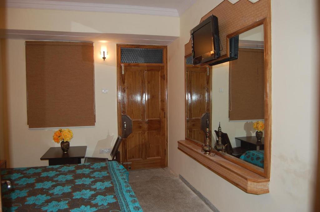 Hotel Prestige Shimla Ruang foto